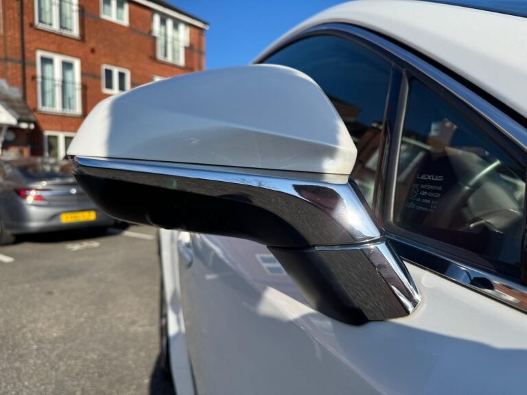 Lexus NX – 2.5 300h Premier SUV 5dr Petrol Hybrid E-CVT 4WD