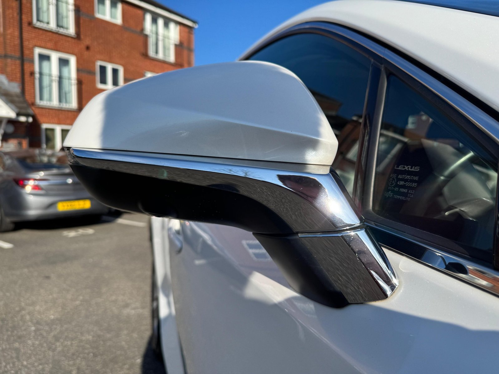 Lexus NX – 2.5 300h Premier SUV 5dr Petrol Hybrid E-CVT 4WD