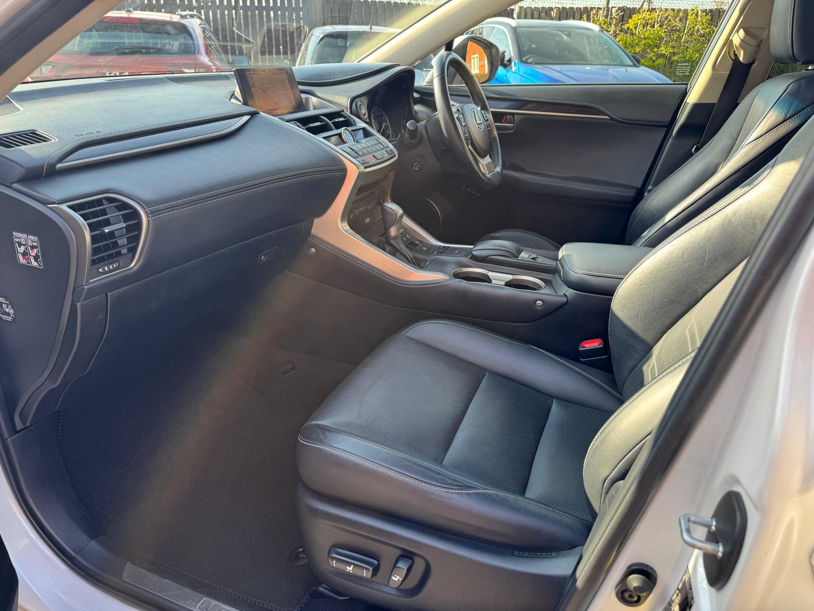 Lexus NX – 2.5 300h Premier SUV 5dr Petrol Hybrid E-CVT 4WD