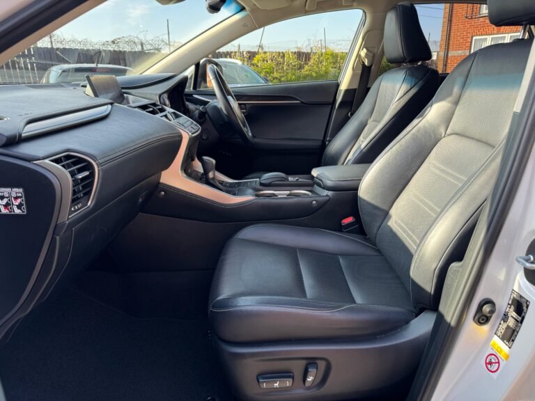 Lexus NX – 2.5 300h Premier SUV 5dr Petrol Hybrid E-CVT 4WD