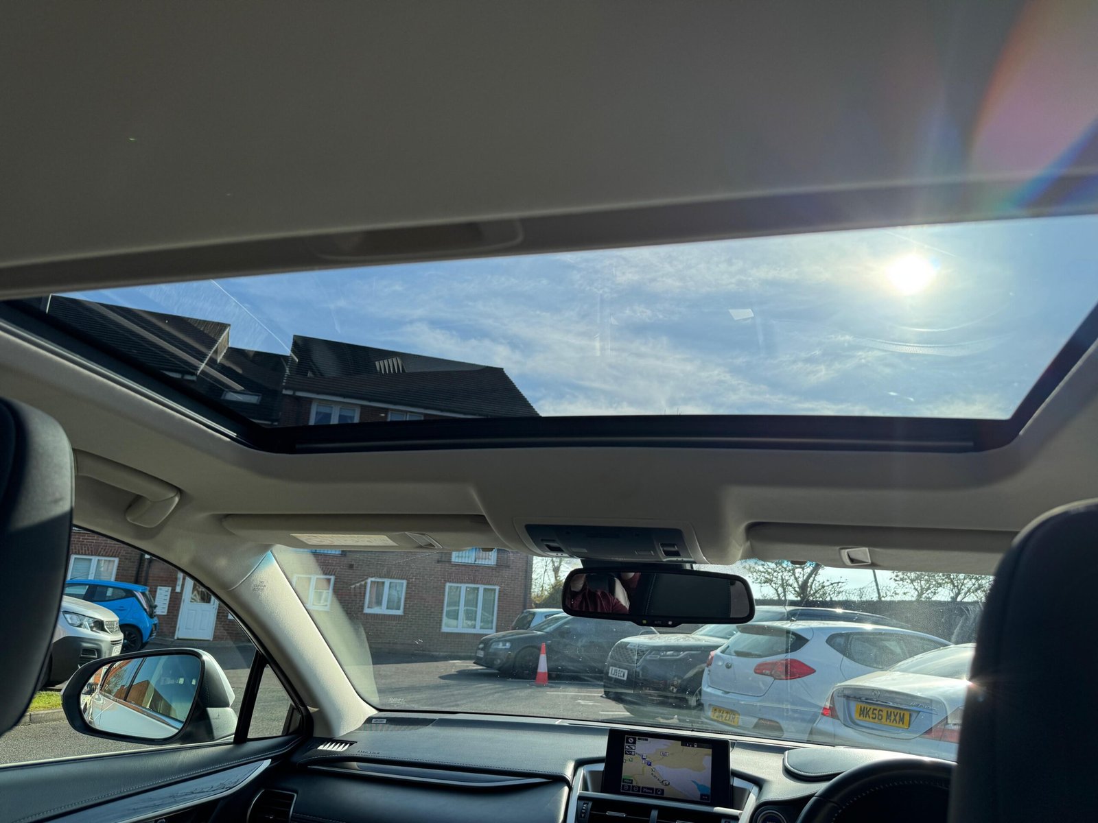 Lexus NX – 2.5 300h Premier SUV 5dr Petrol Hybrid E-CVT 4WD