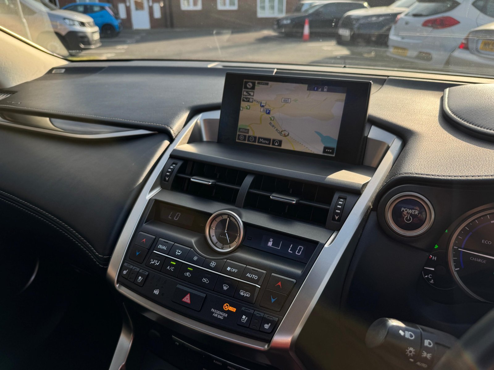 Lexus NX – 2.5 300h Premier SUV 5dr Petrol Hybrid E-CVT 4WD