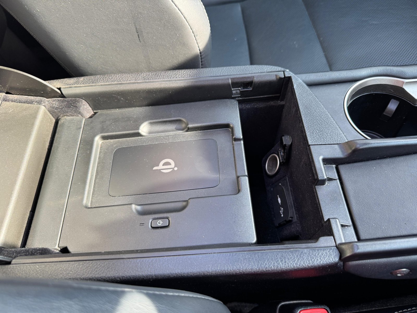 Lexus NX – 2.5 300h Premier SUV 5dr Petrol Hybrid E-CVT 4WD