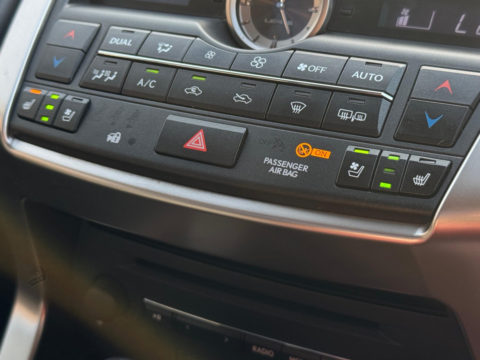 Lexus NX – 2.5 300h Premier SUV 5dr Petrol Hybrid E-CVT 4WD