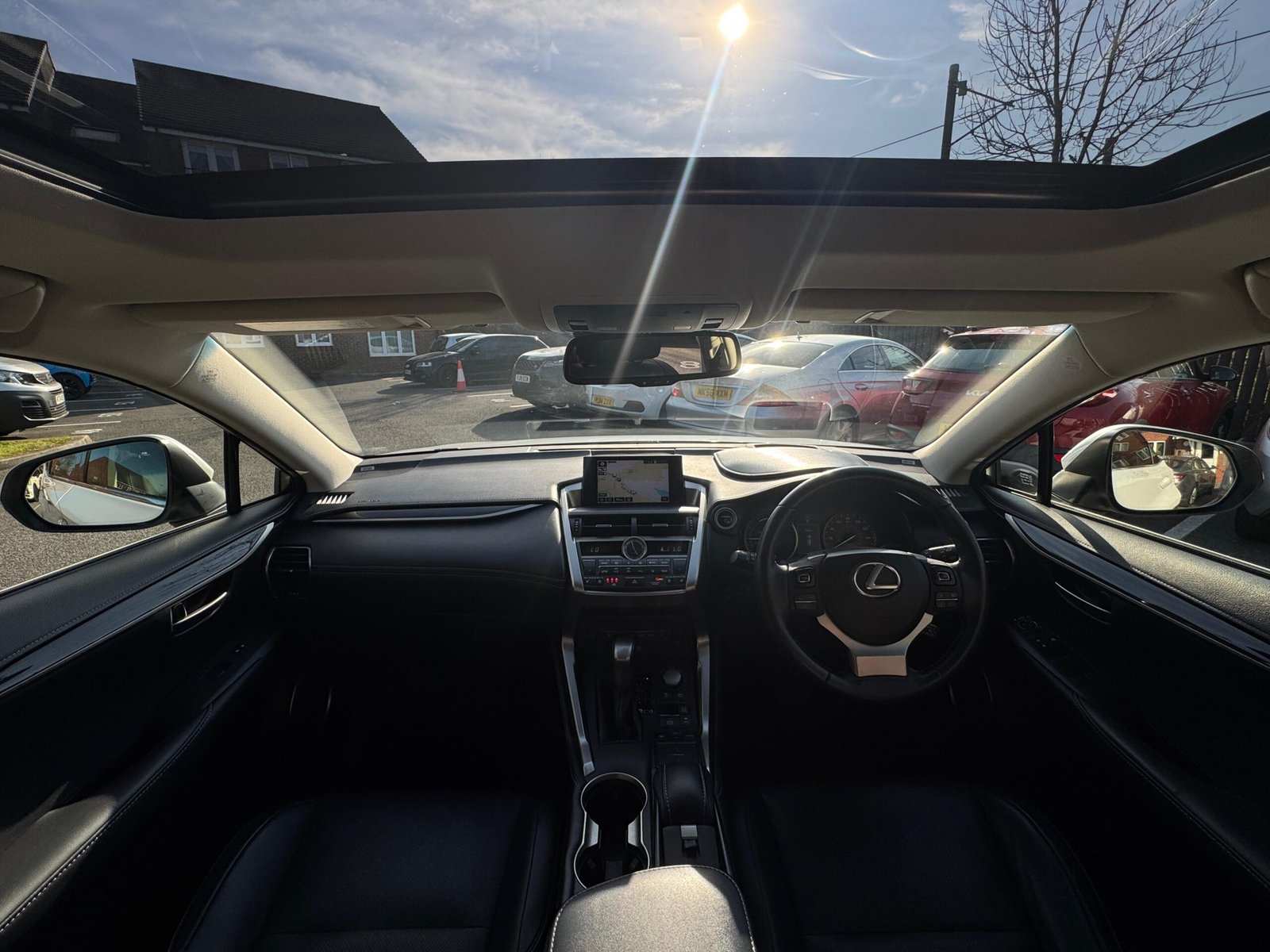 Lexus NX – 2.5 300h Premier SUV 5dr Petrol Hybrid E-CVT 4WD