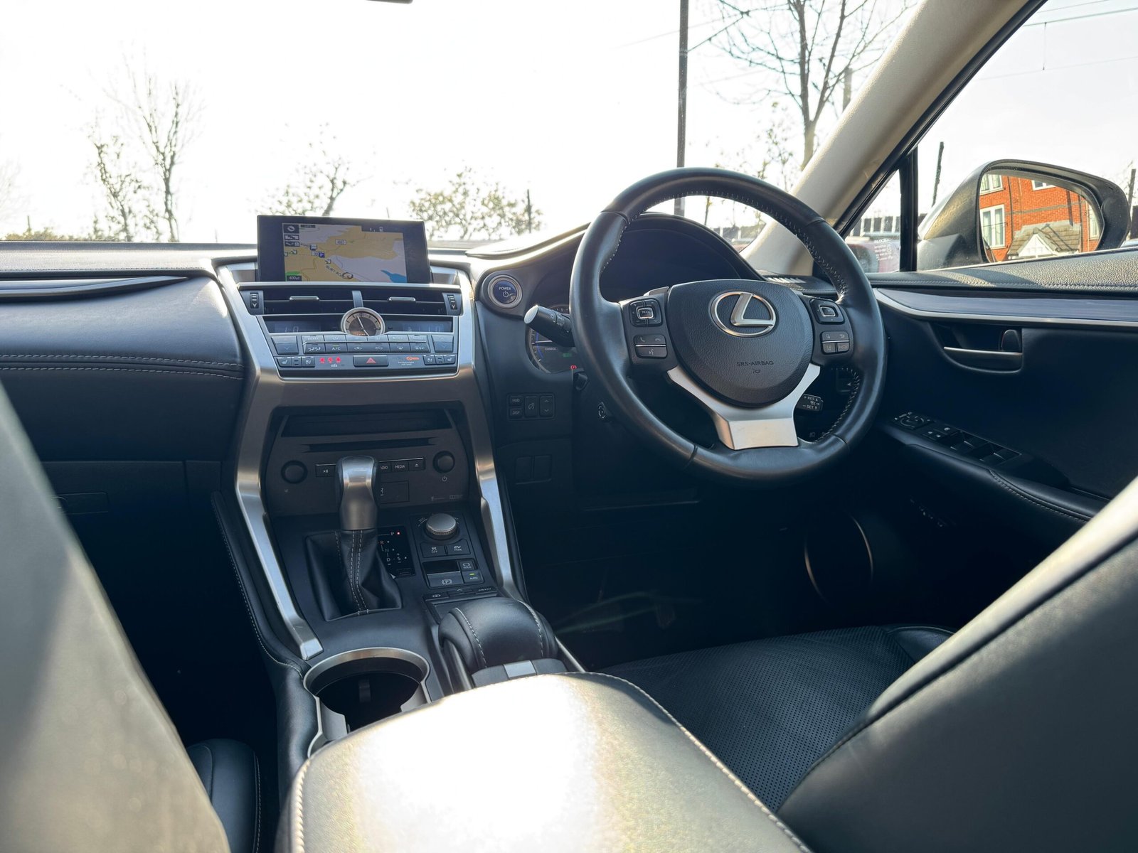 Lexus NX – 2.5 300h Premier SUV 5dr Petrol Hybrid E-CVT 4WD