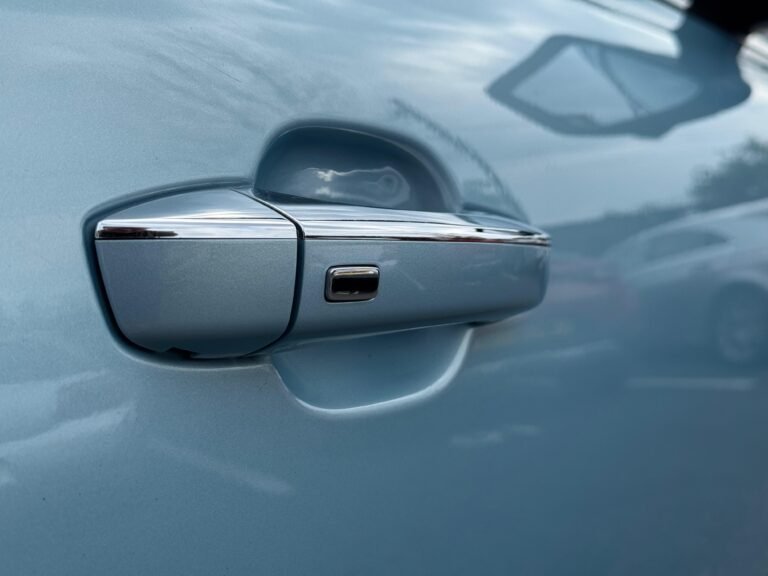 MG HS – 1.5 T-GDI 16.6 kWh Exclusive Auto