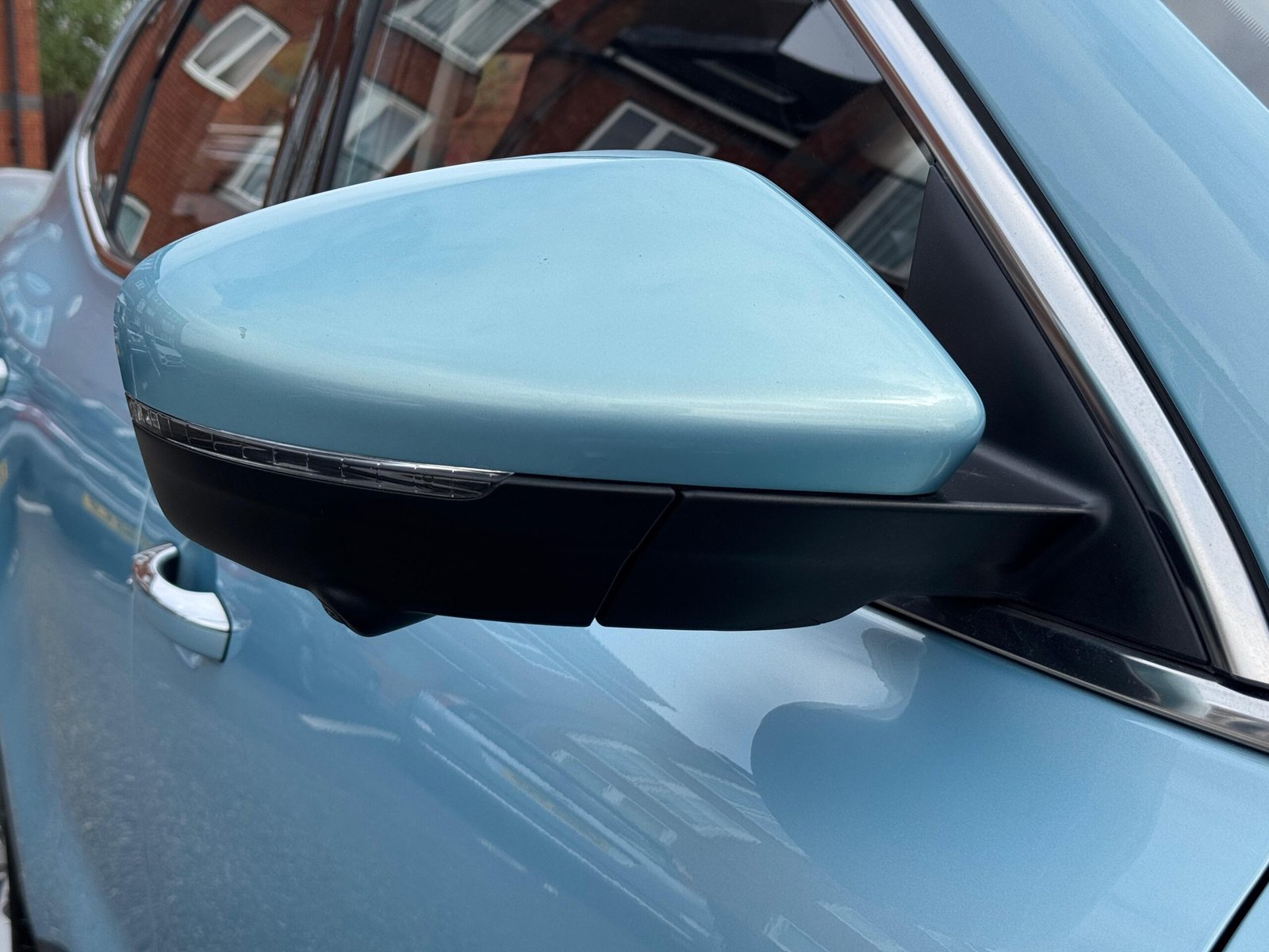 MG HS – 1.5 T-GDI 16.6 kWh Exclusive Auto