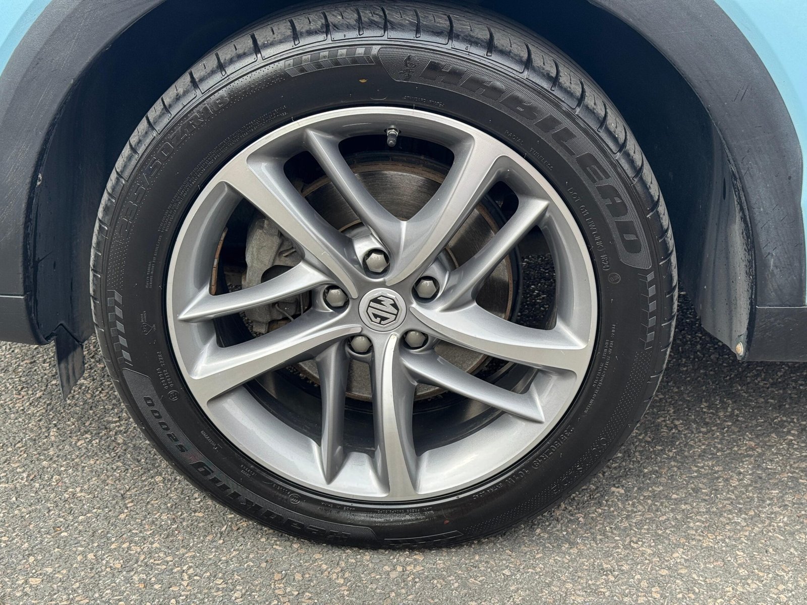 MG HS – 1.5 T-GDI 16.6 kWh Exclusive Auto