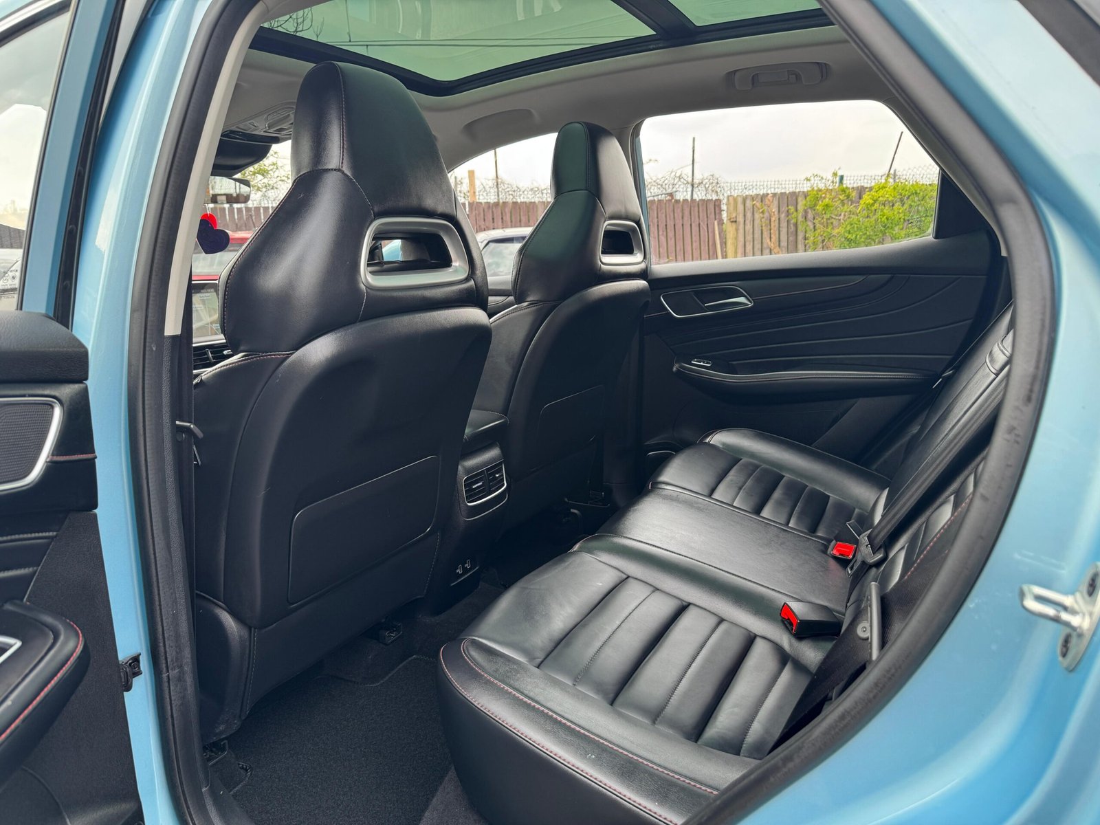 MG HS – 1.5 T-GDI 16.6 kWh Exclusive Auto