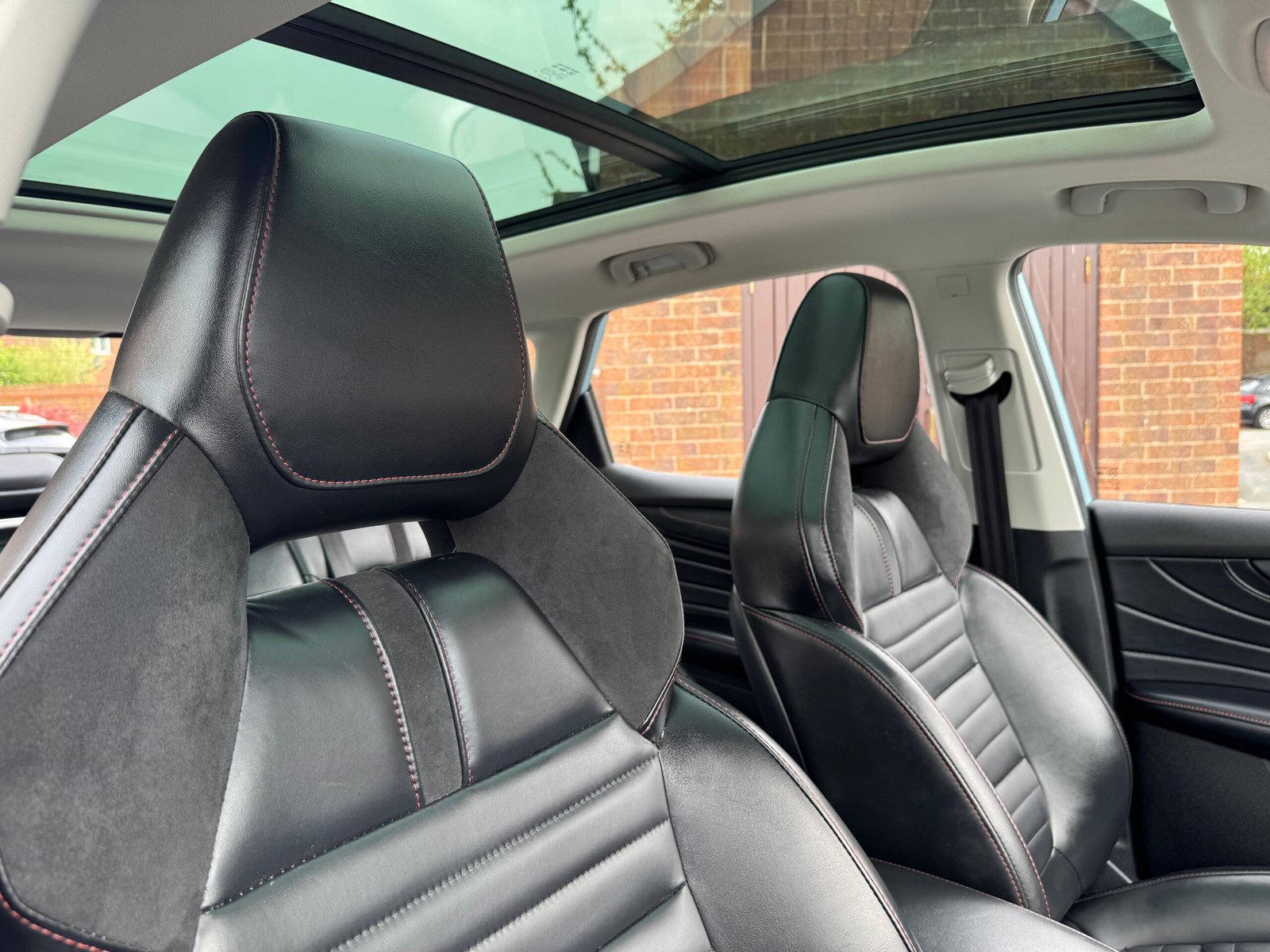 MG HS – 1.5 T-GDI 16.6 kWh Exclusive Auto