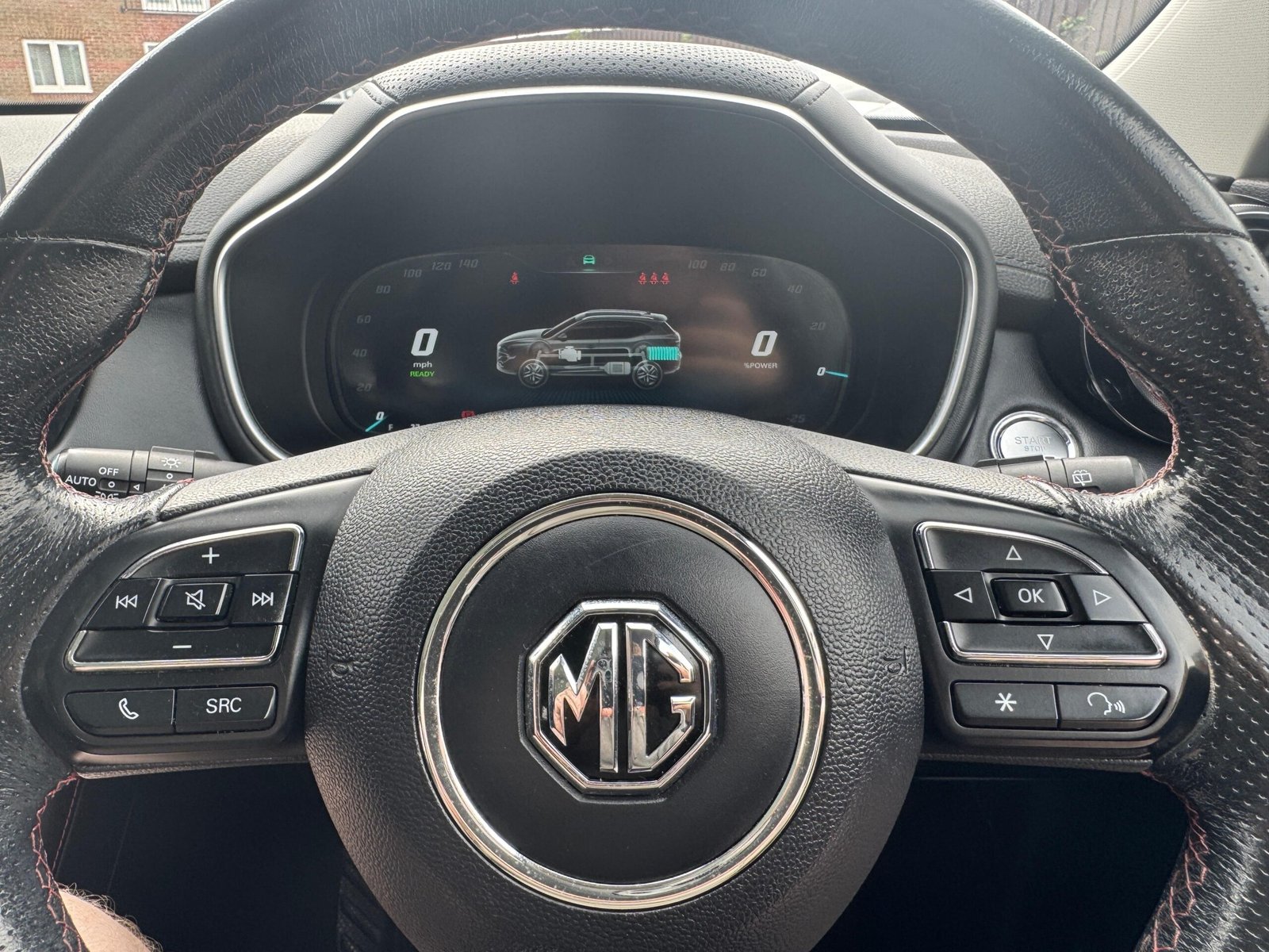 MG HS – 1.5 T-GDI 16.6 kWh Exclusive Auto