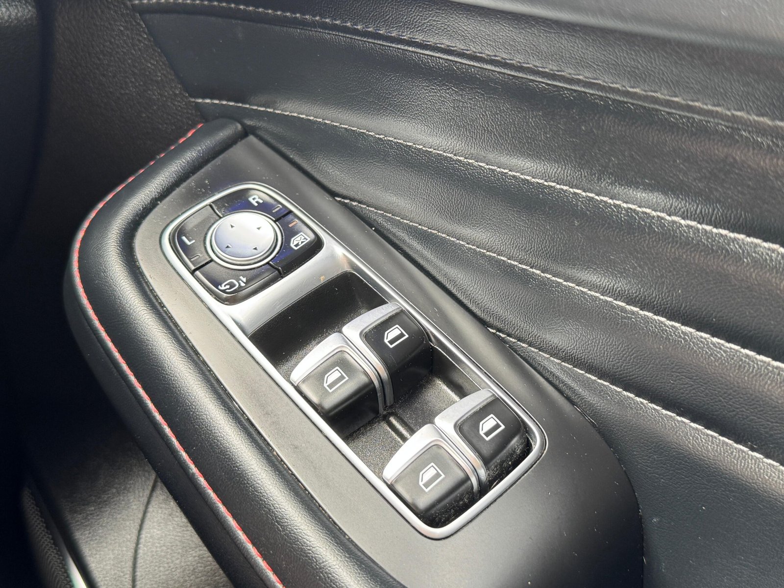 MG HS – 1.5 T-GDI 16.6 kWh Exclusive Auto