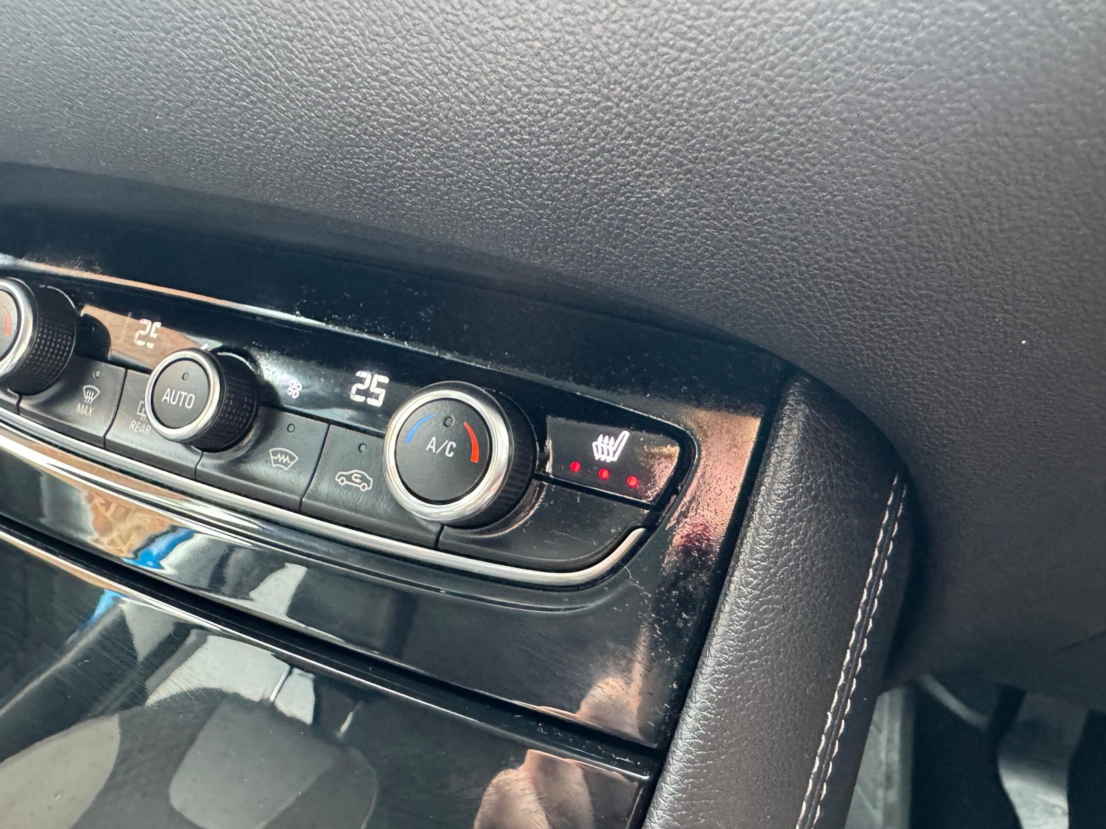 Vauxhall Grandland X – 1.5 Turbo D Business Edition Nav