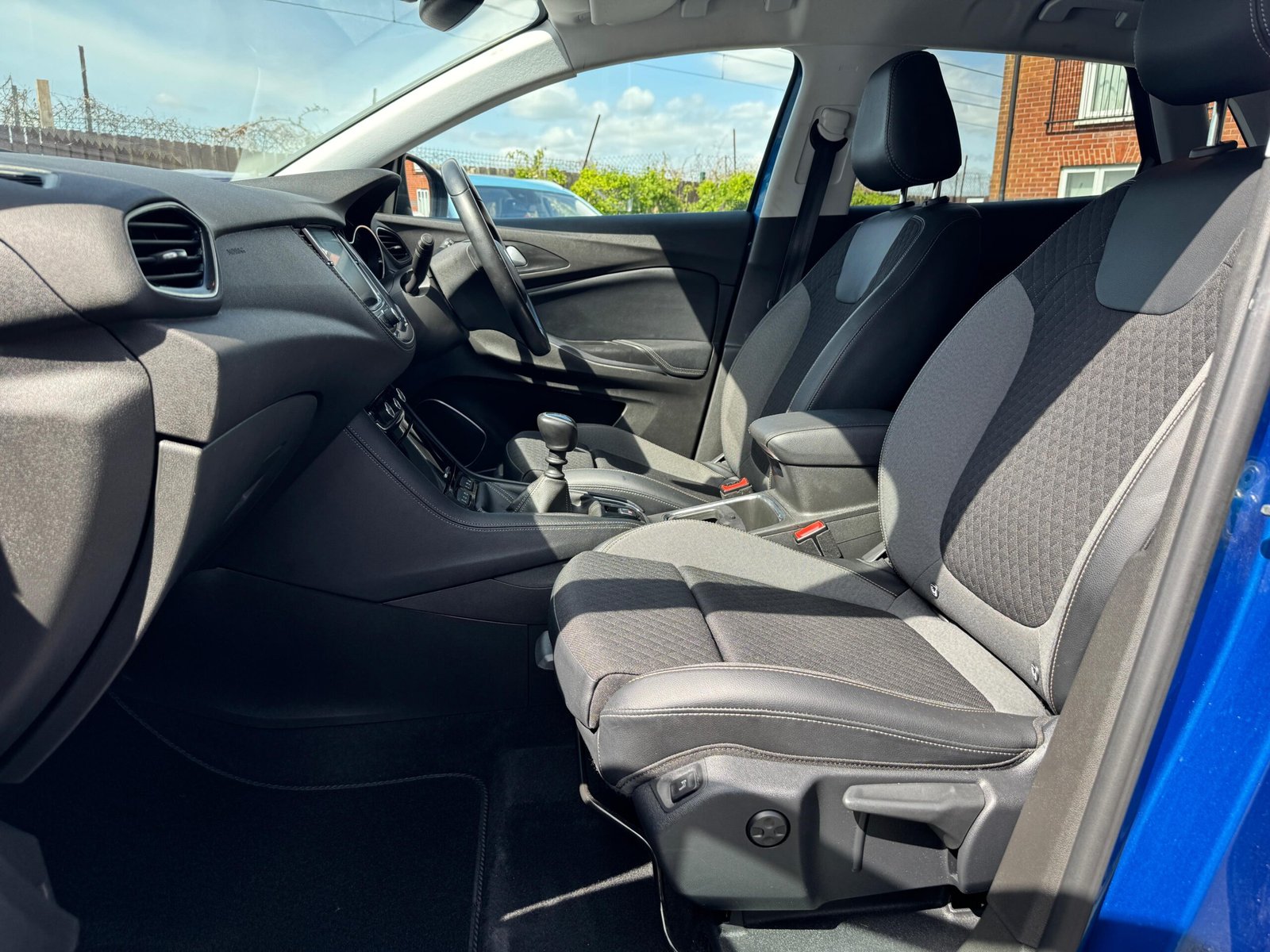Vauxhall Grandland X – 1.5 Turbo D Business Edition Nav