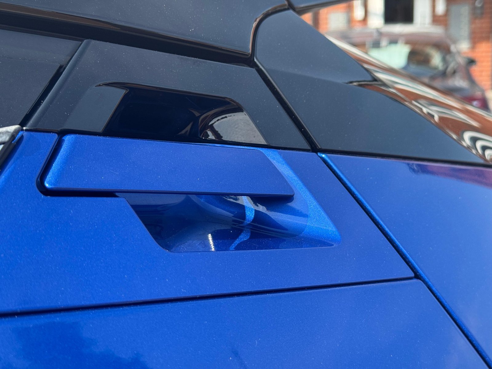 Toyota C-HR – 1.8 VVT-h Dynamic CVT