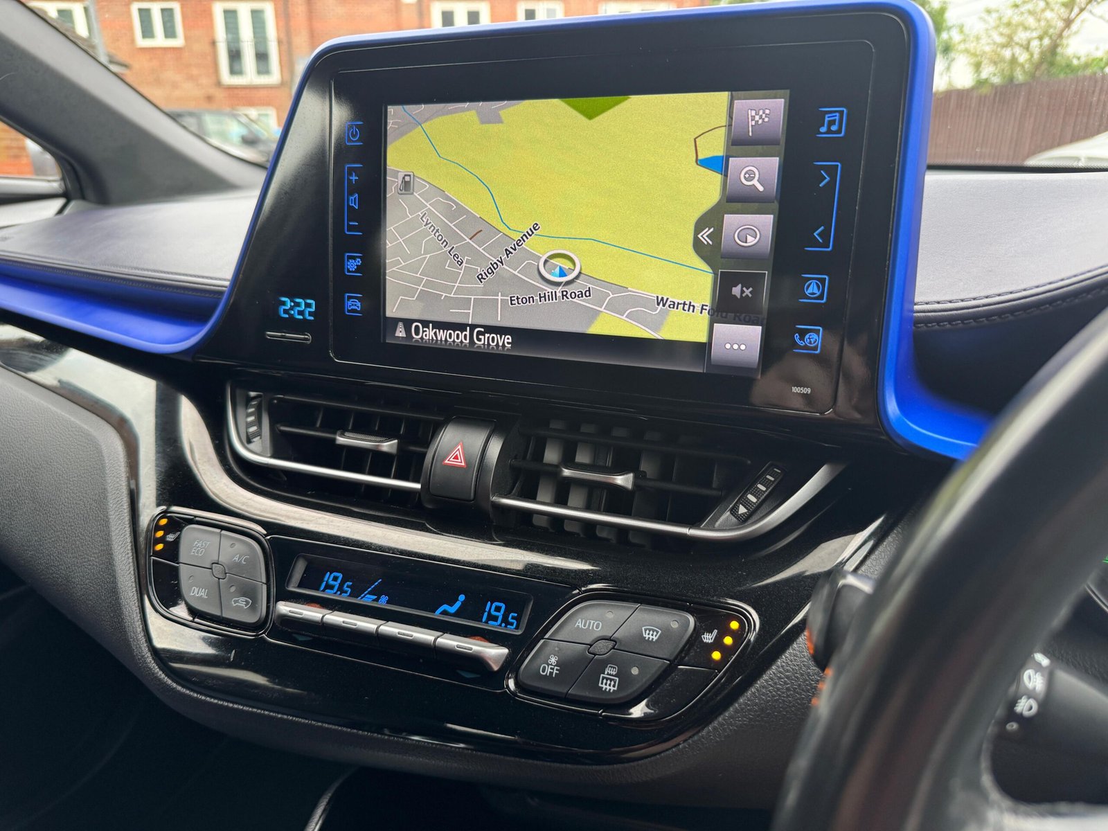 Toyota C-HR – 1.8 VVT-h Dynamic CVT