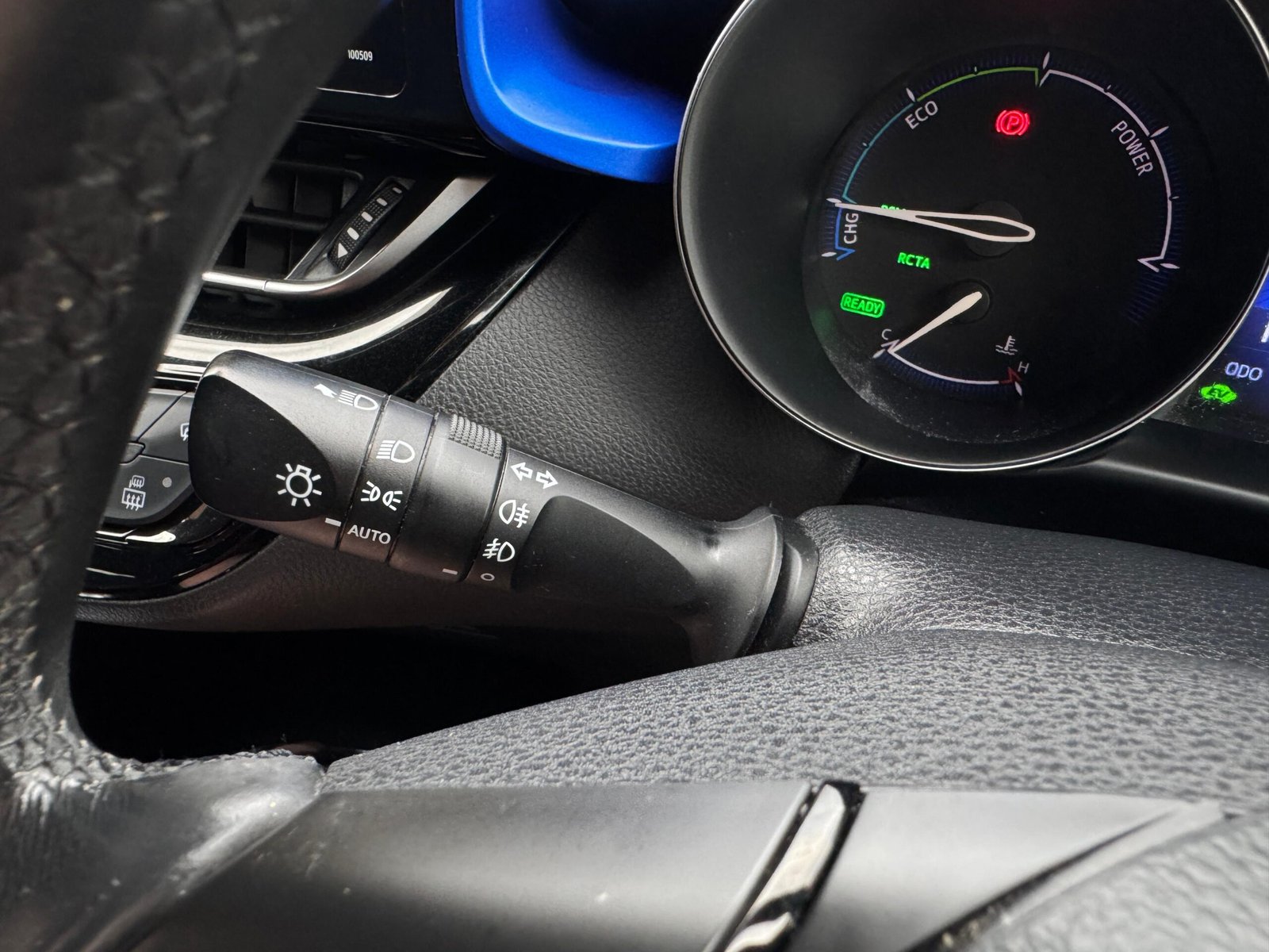 Toyota C-HR – 1.8 VVT-h Dynamic CVT