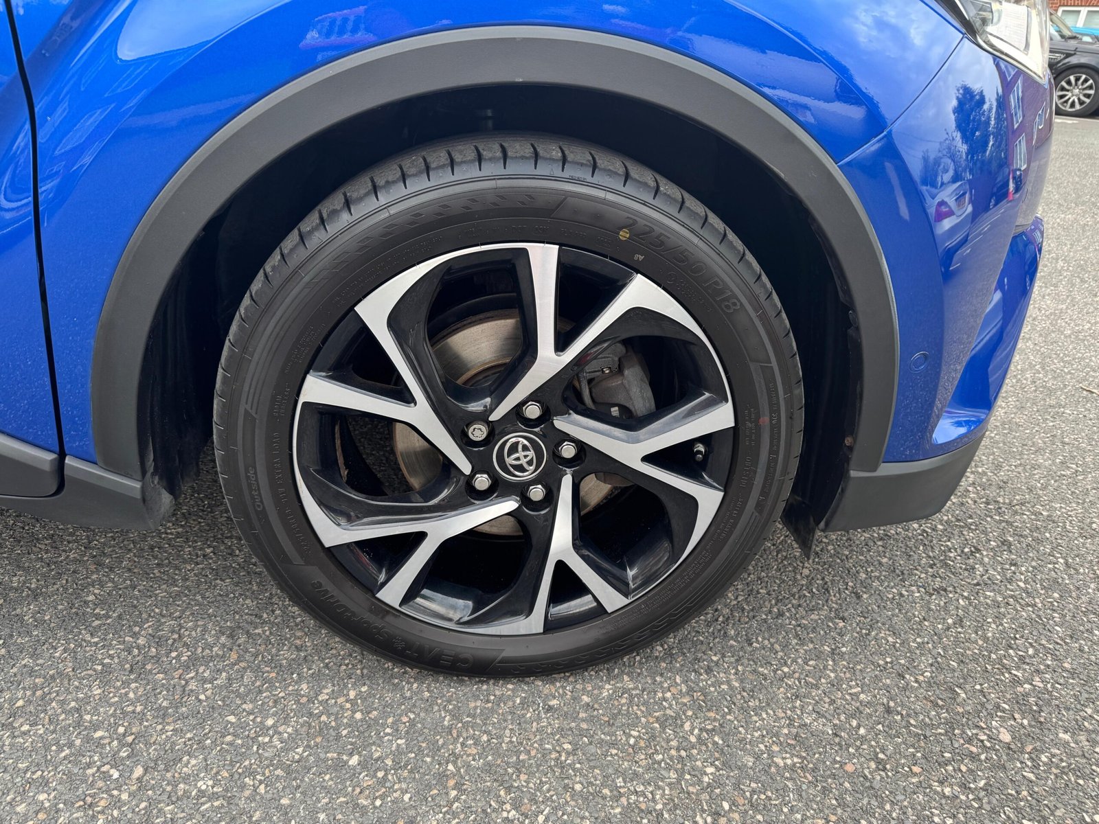 Toyota C-HR – 1.8 VVT-h Dynamic CVT