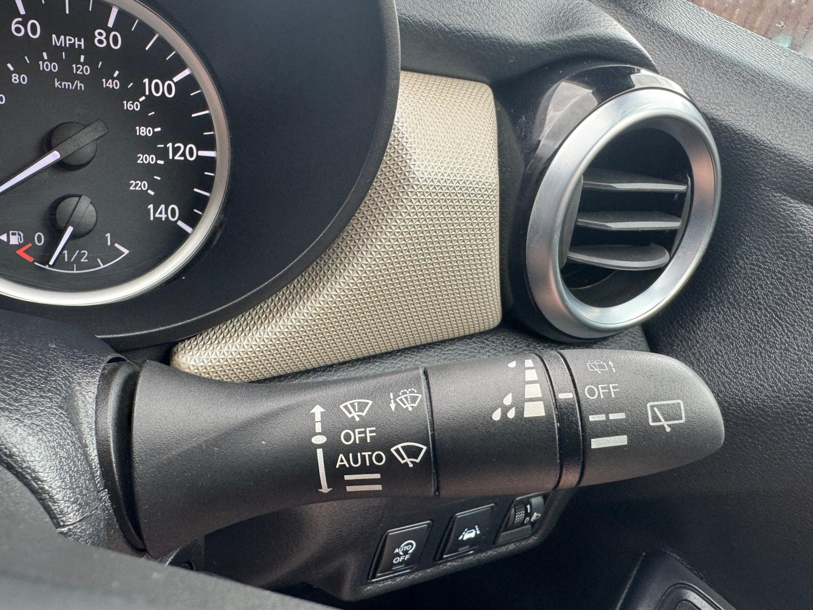 Nissan Micra – 0.9 IG-T N-Connecta