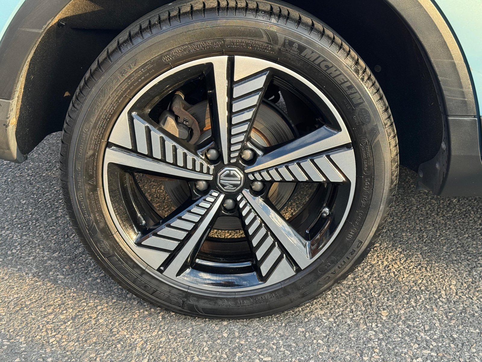 MG ZS – 44.5kWh Exclusive SUV