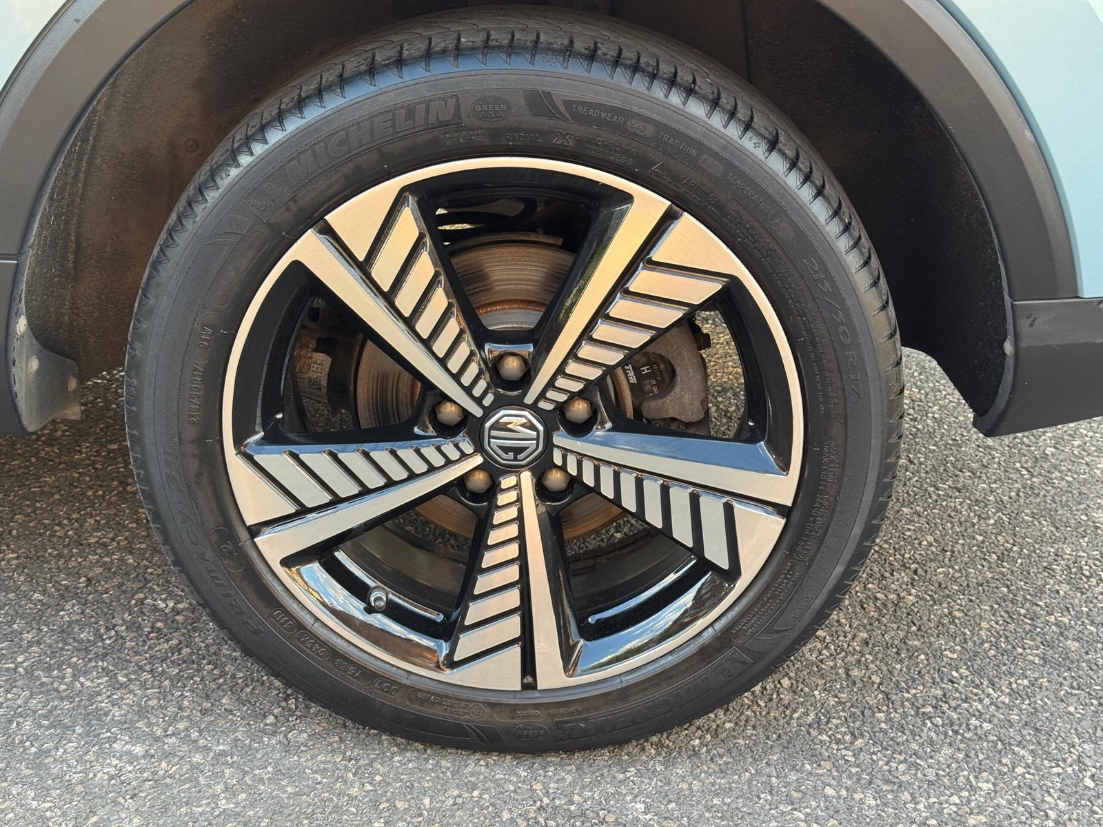 MG ZS – 44.5kWh Exclusive SUV