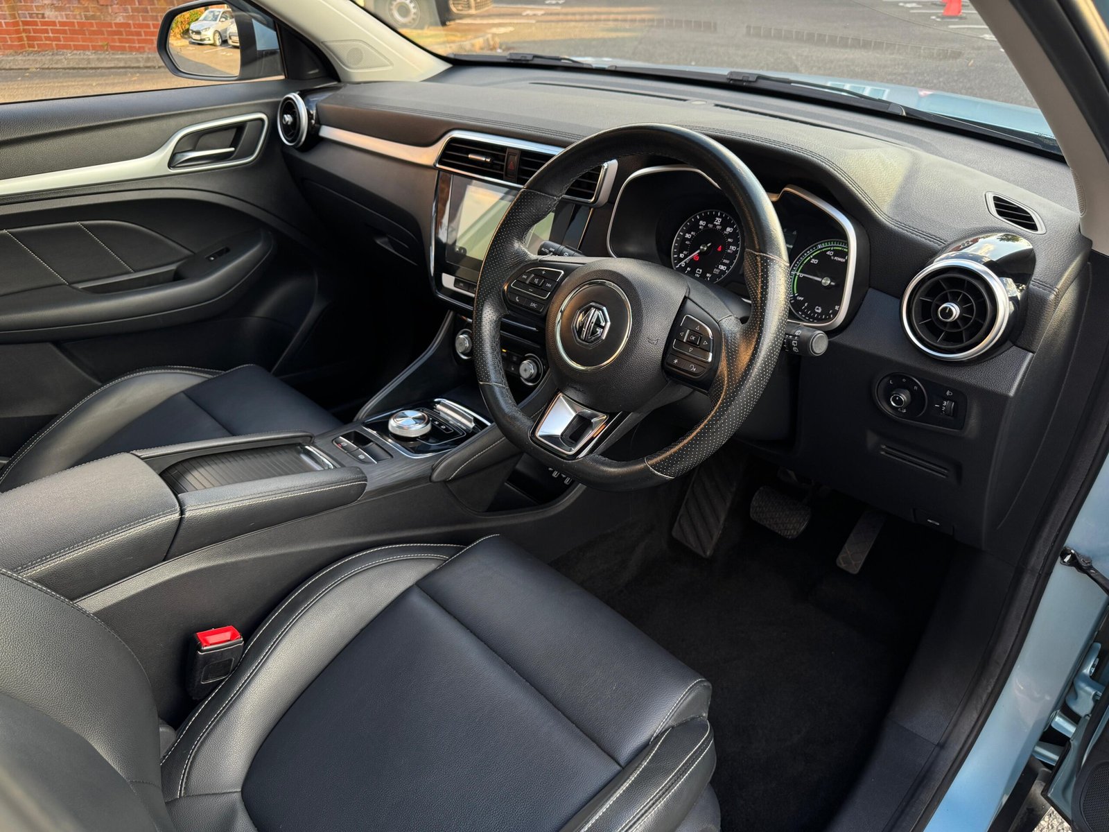 MG ZS – 44.5kWh Exclusive SUV