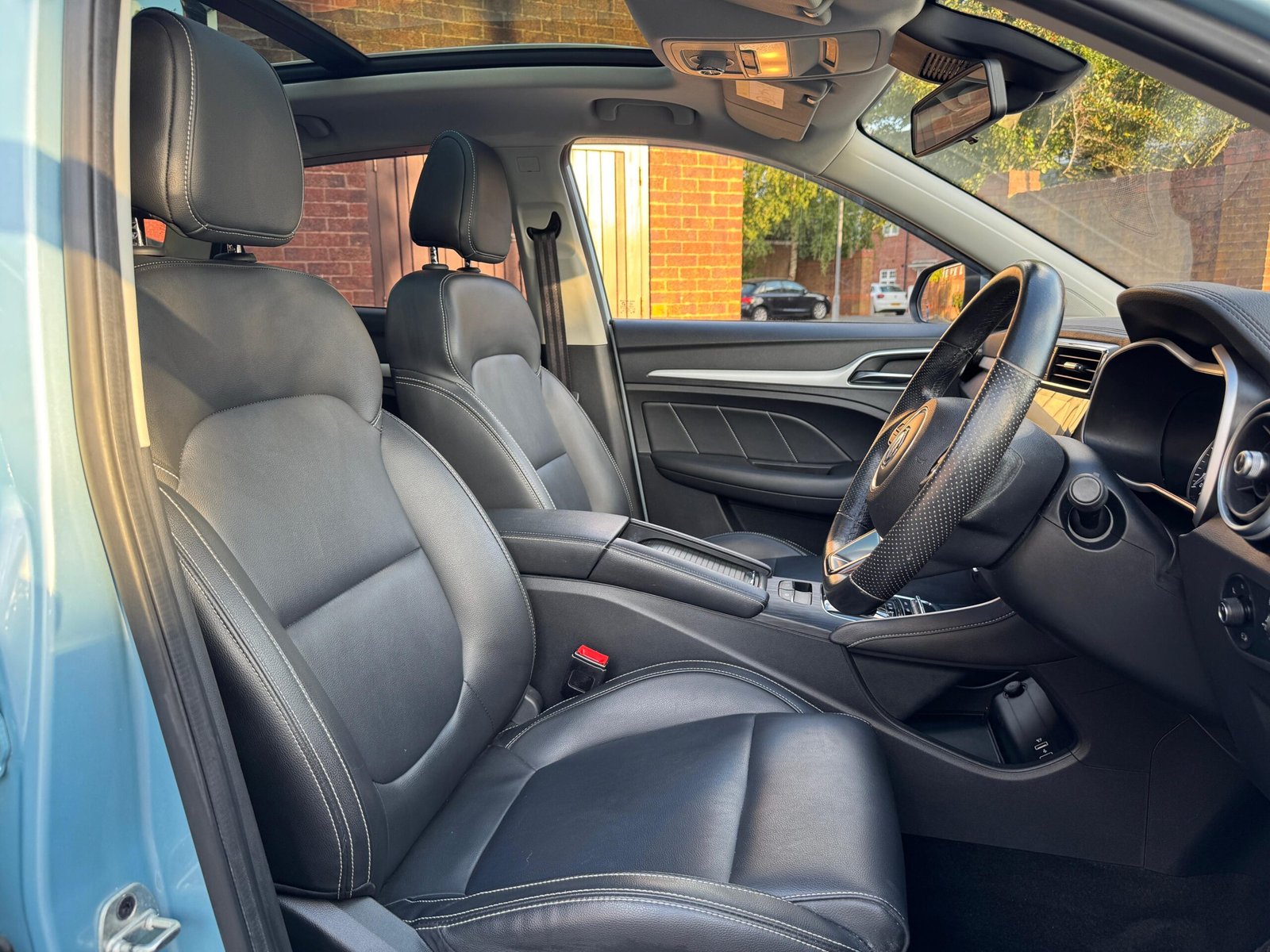 MG ZS – 44.5kWh Exclusive SUV