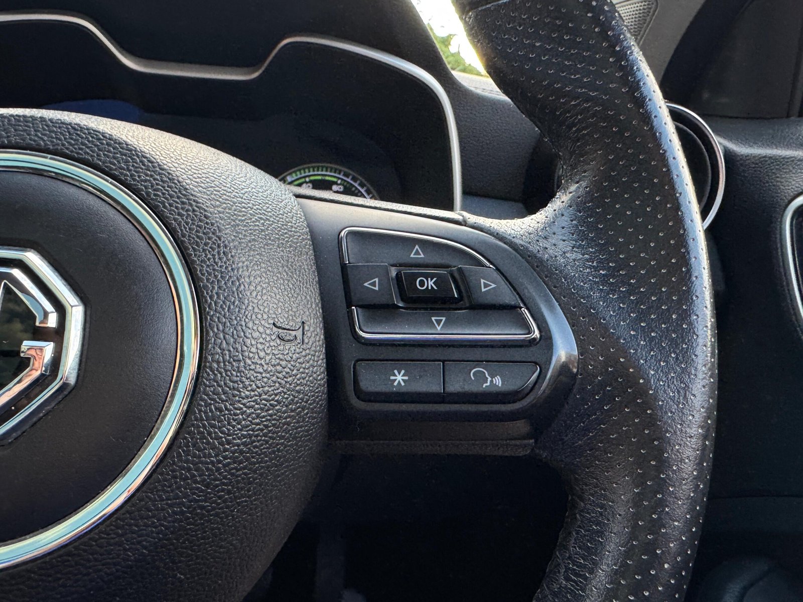 MG ZS – 44.5kWh Exclusive SUV