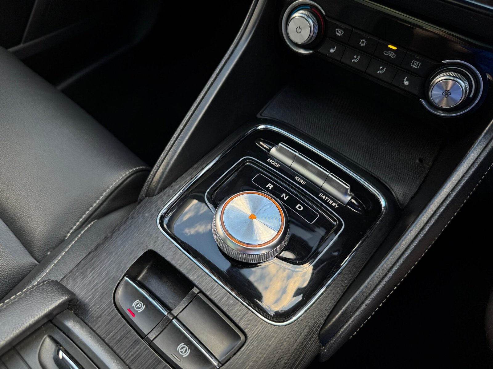 MG ZS – 44.5kWh Exclusive SUV