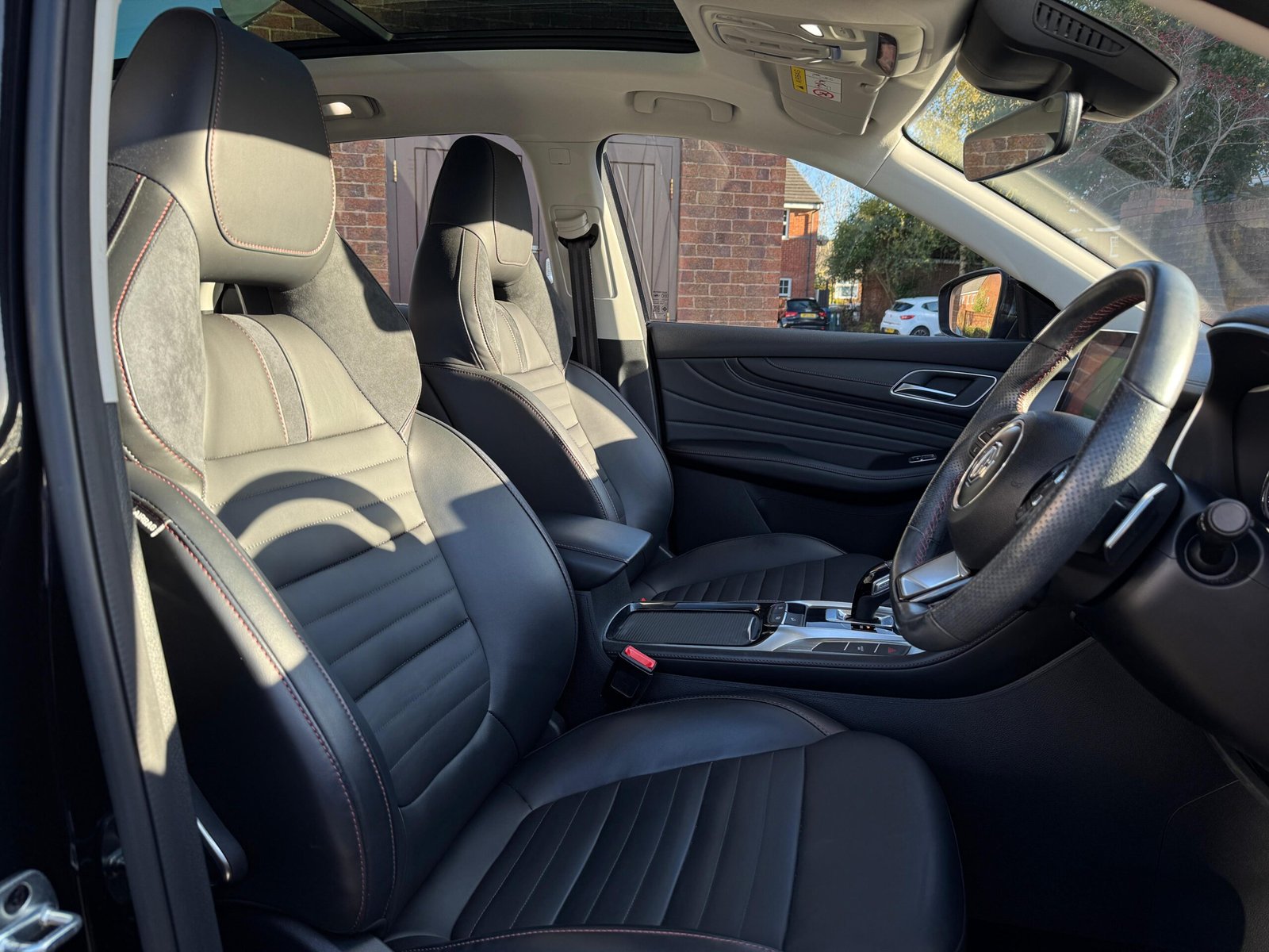 MG HS – 1.5 T-GDI Exclusive DCT