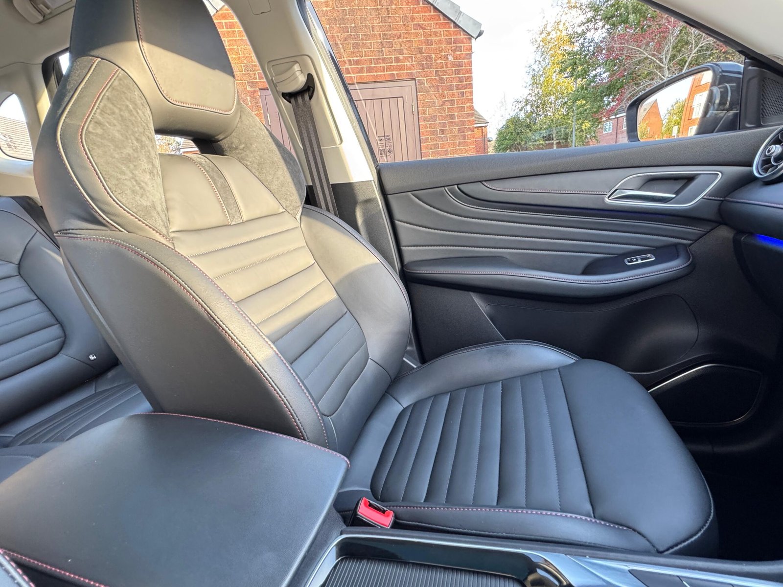 MG HS – 1.5 T-GDI Exclusive DCT