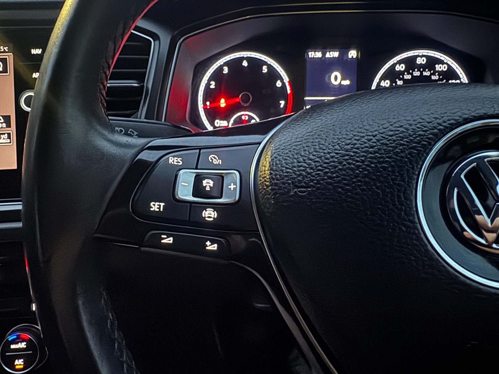 Volkswagen T-Roc – 1.5 TSI GPF EVO SE