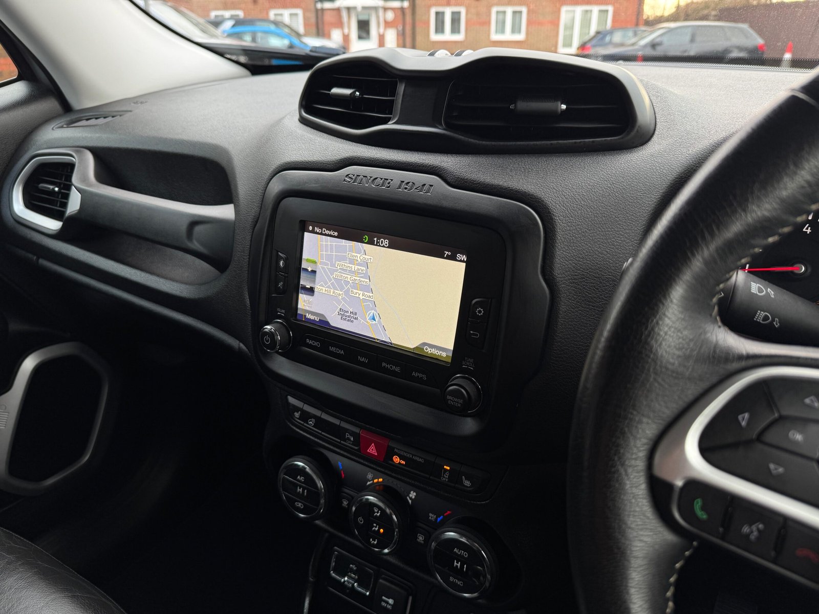 Jeep Renegade – 1.4T MultiAirII Limited