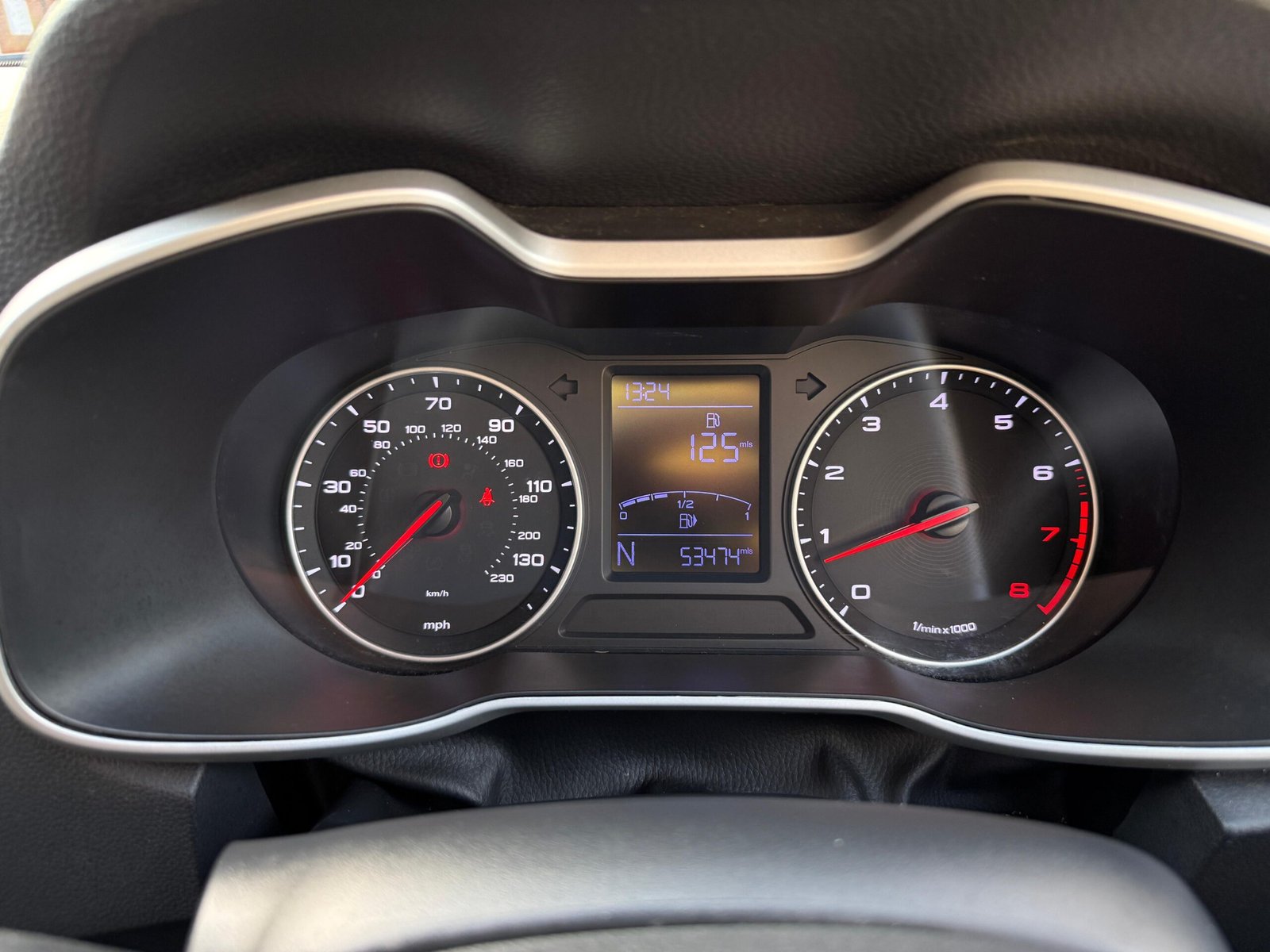 MG ZS – 1.5 VTi-TECH Exclusive SUV