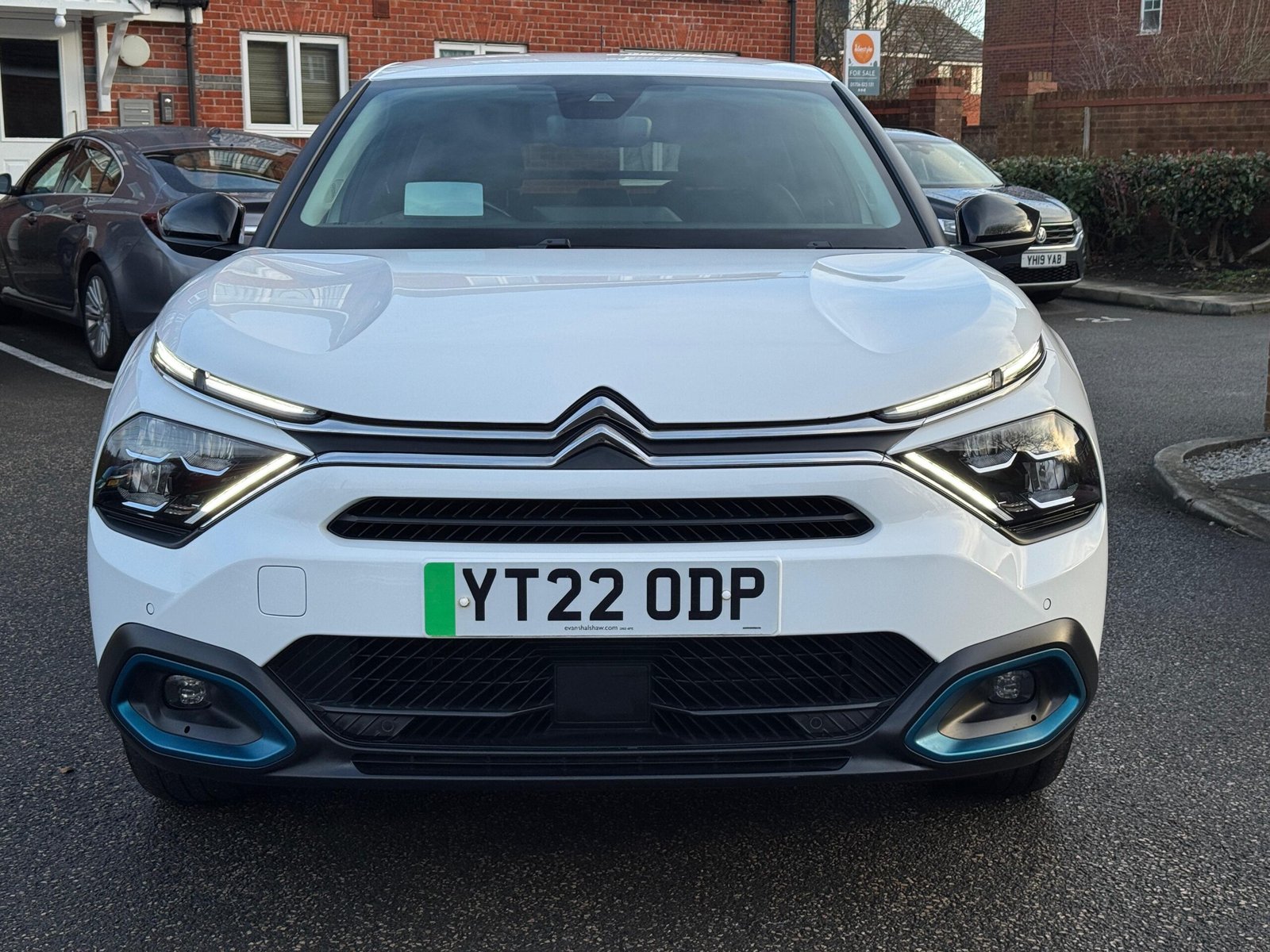 Citroen e-C4 – 50kWh Shine Plus