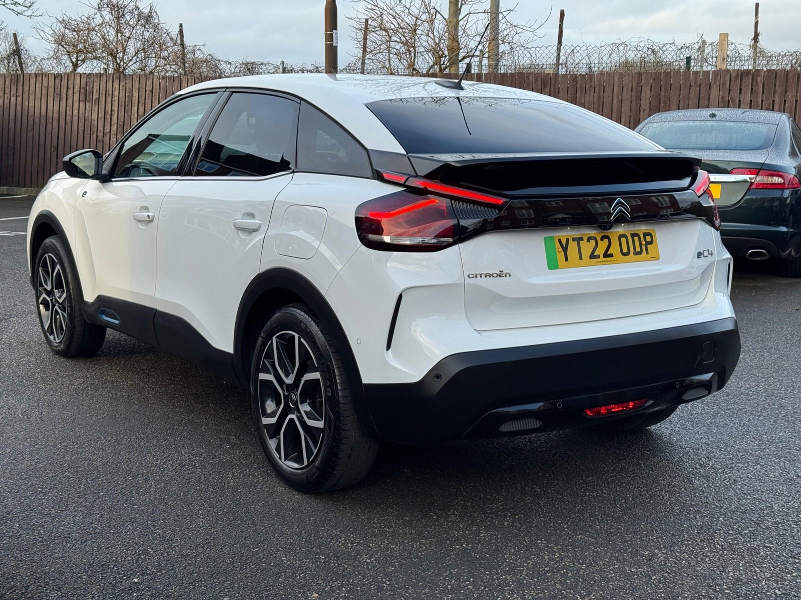 Citroen e-C4 – 50kWh Shine Plus