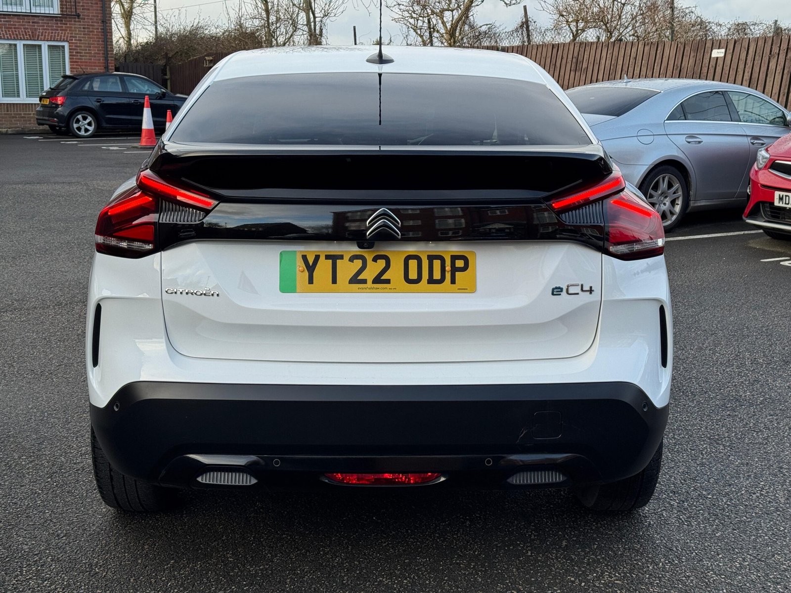 Citroen e-C4 – 50kWh Shine Plus