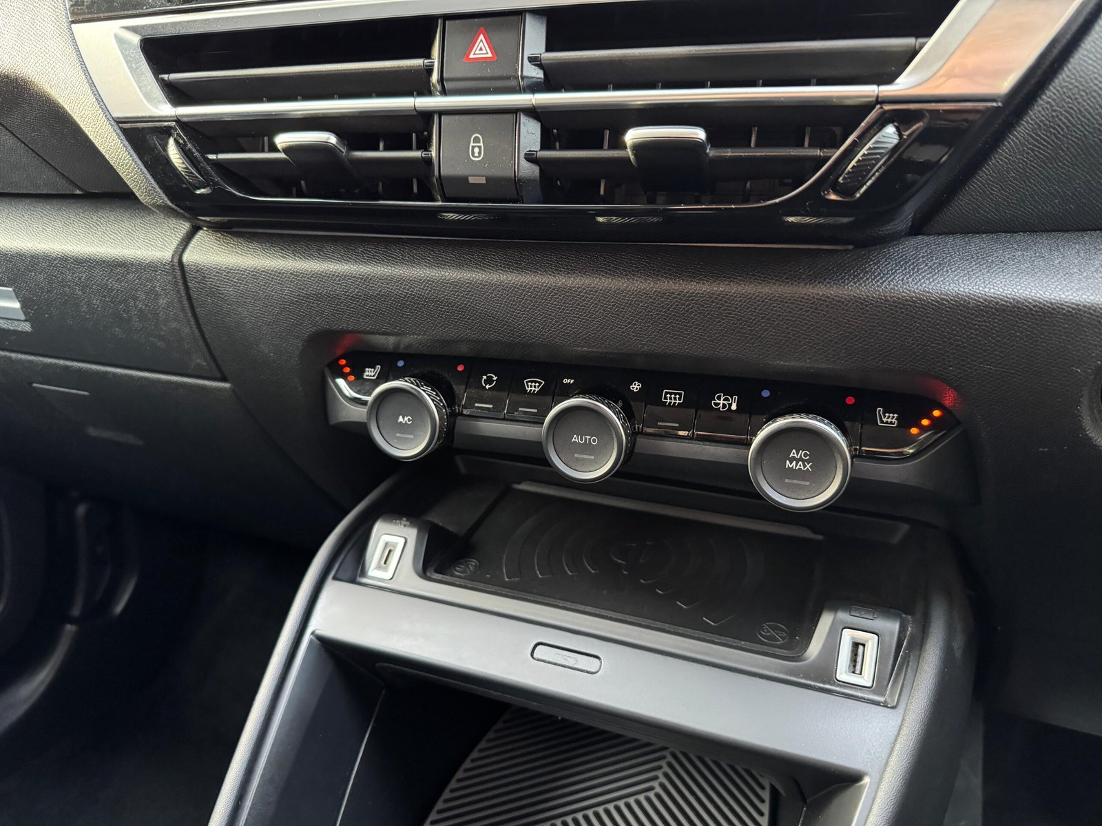 Citroen e-C4 – 50kWh Shine Plus