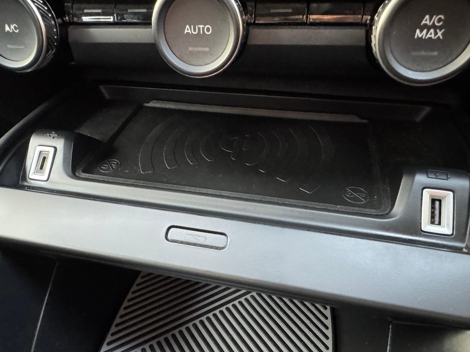 Citroen e-C4 – 50kWh Shine Plus