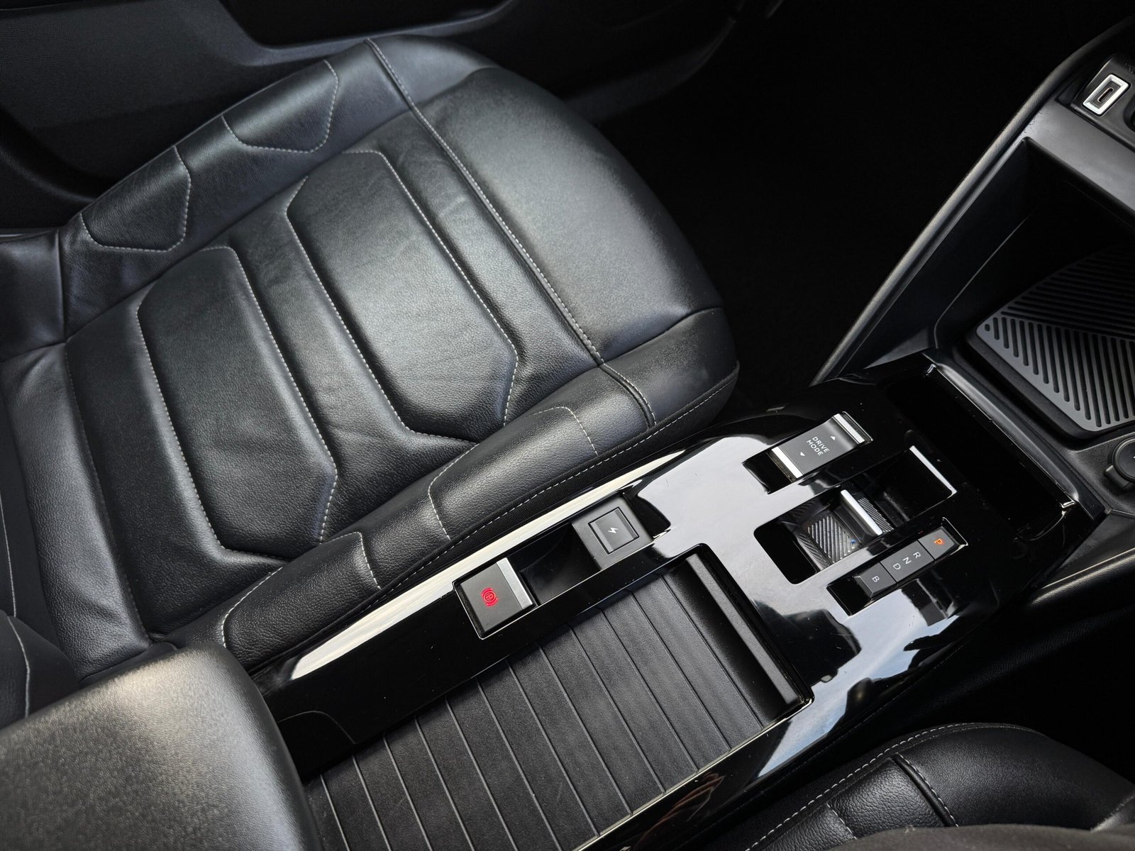 Citroen e-C4 – 50kWh Shine Plus