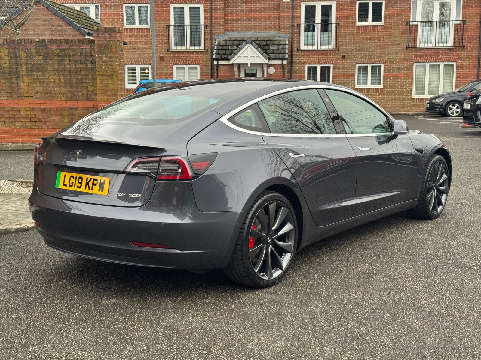 Tesla Model 3 – (Dual Motor) Performance  4WDE (Performance Upgrade) (449 bhp)