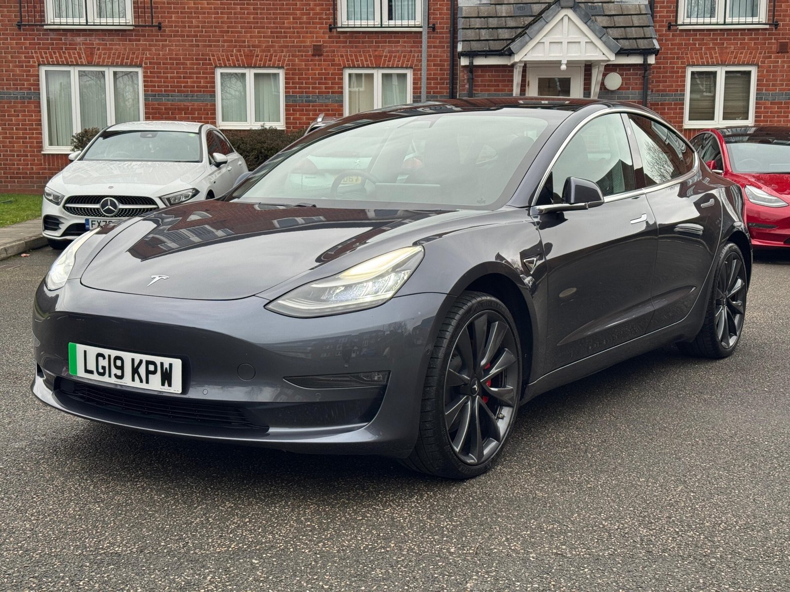 Tesla Model 3 – (Dual Motor) Performance  4WDE (Performance Upgrade) (449 bhp)