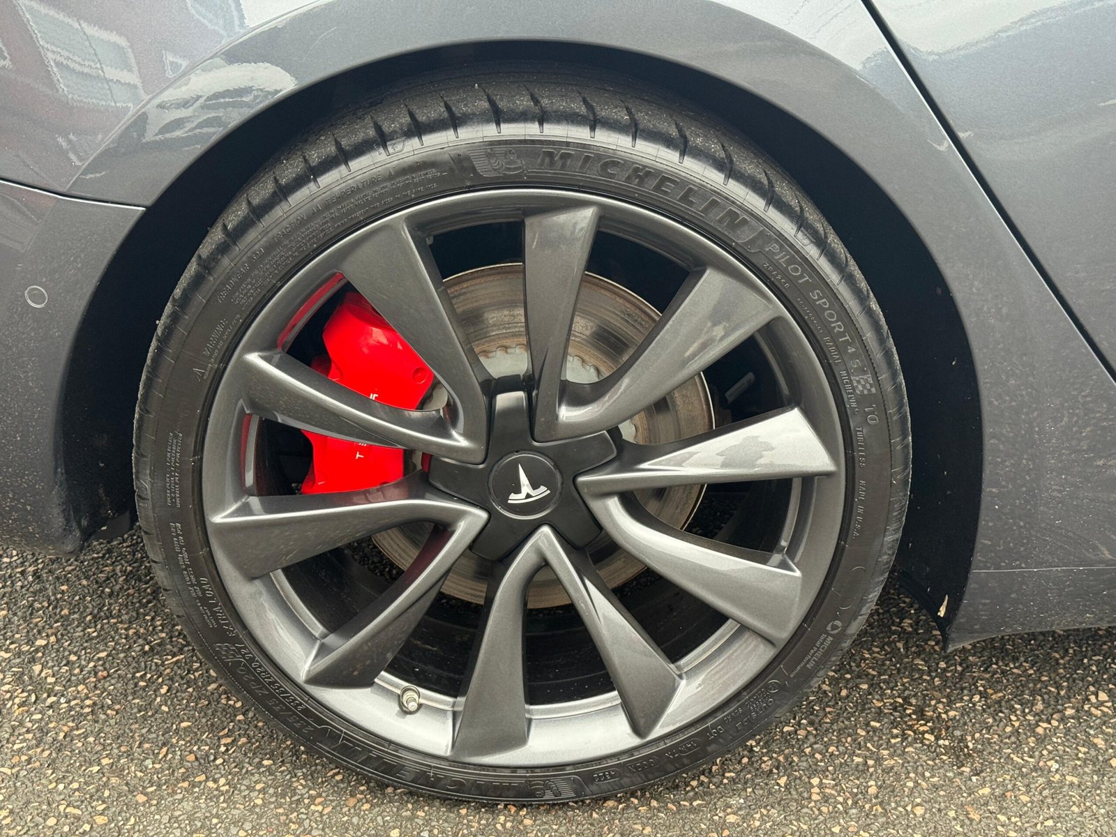 Tesla Model 3 – (Dual Motor) Performance  4WDE (Performance Upgrade) (449 bhp)