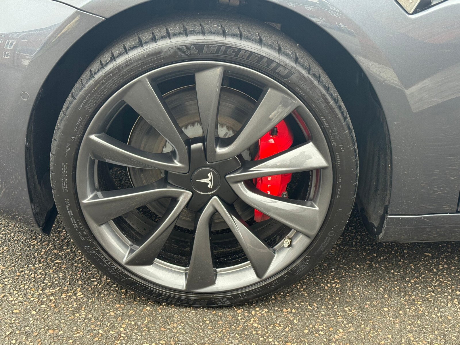 Tesla Model 3 – (Dual Motor) Performance  4WDE (Performance Upgrade) (449 bhp)