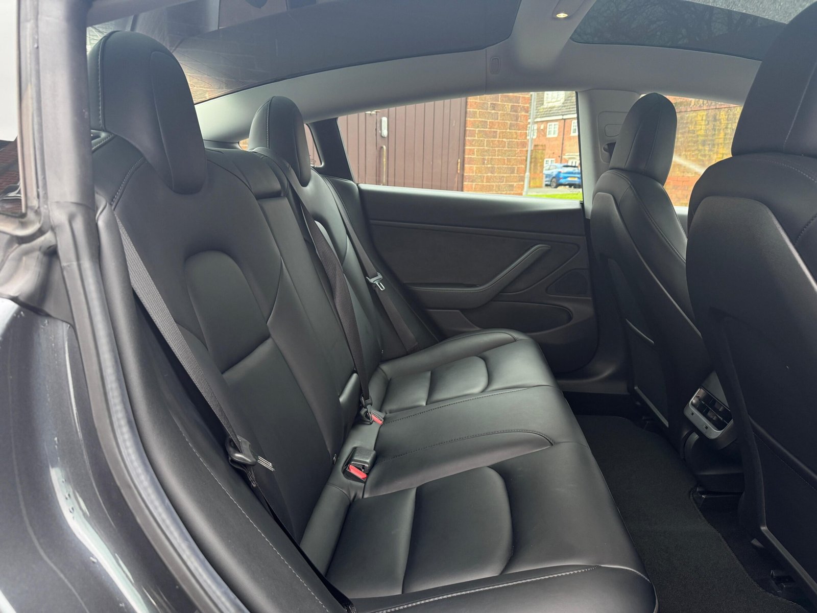 Tesla Model 3 – (Dual Motor) Performance  4WDE (Performance Upgrade) (449 bhp)