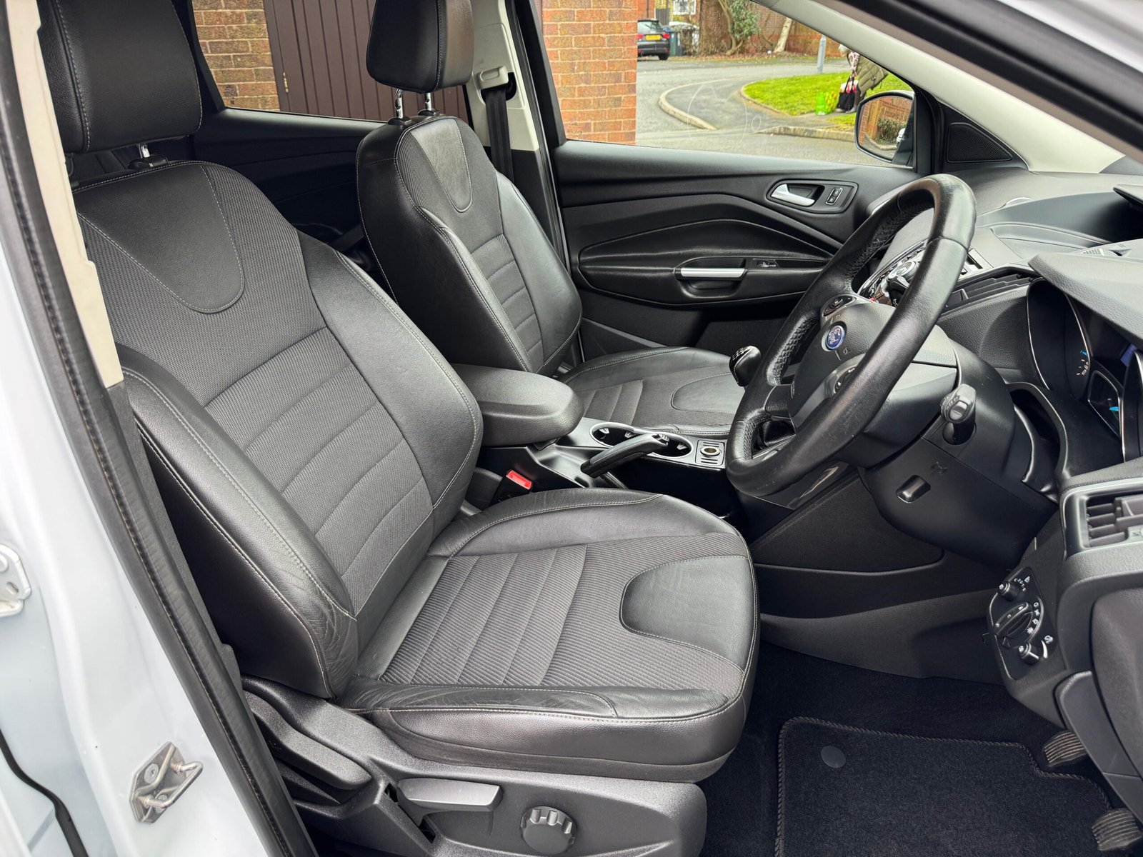 Ford Kuga – 2.0 TDCi Titanium AWD