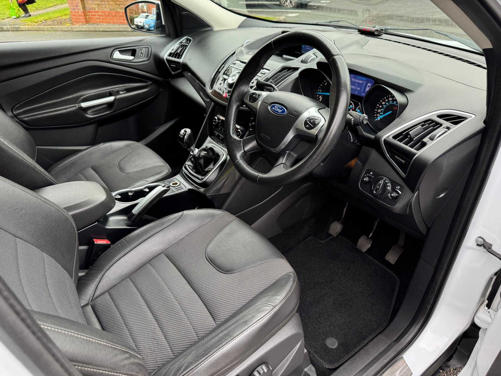 Ford Kuga – 2.0 TDCi Titanium AWD